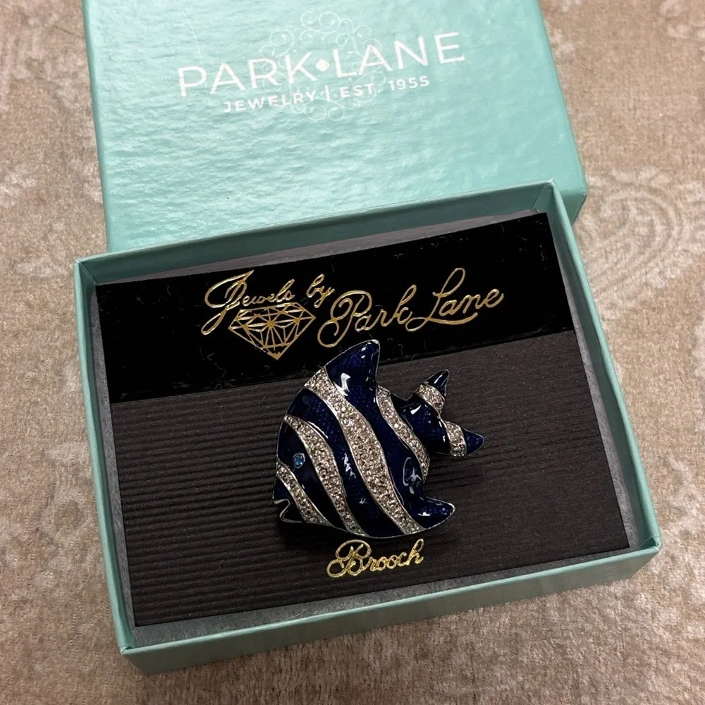 Brand New Park Lane Blue & Silver Tone Crystal Angelfish Brooch Pin Tropical
